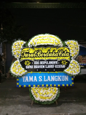 Papan Bunga Duka di Muhajirin